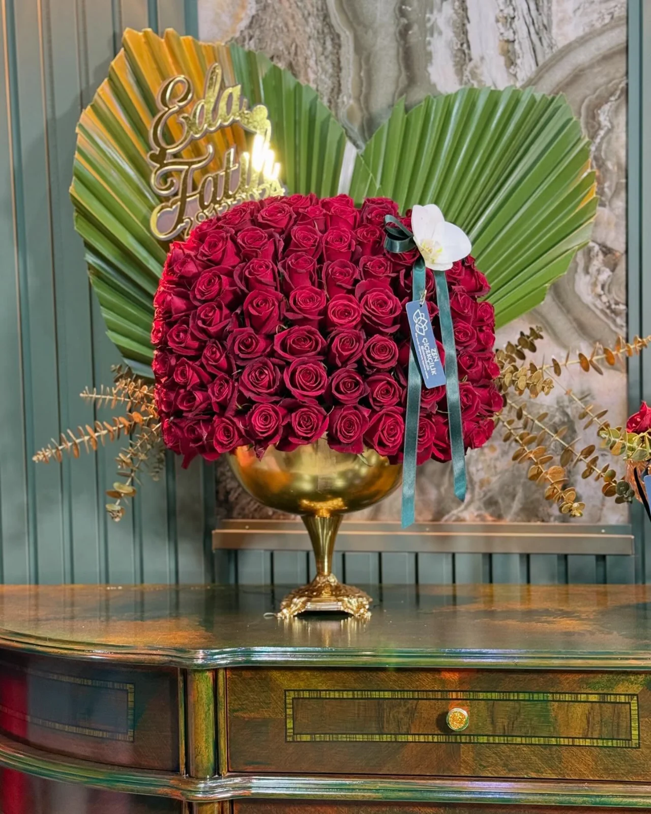 Gondol 121 Canlı Gül Aranjmanı