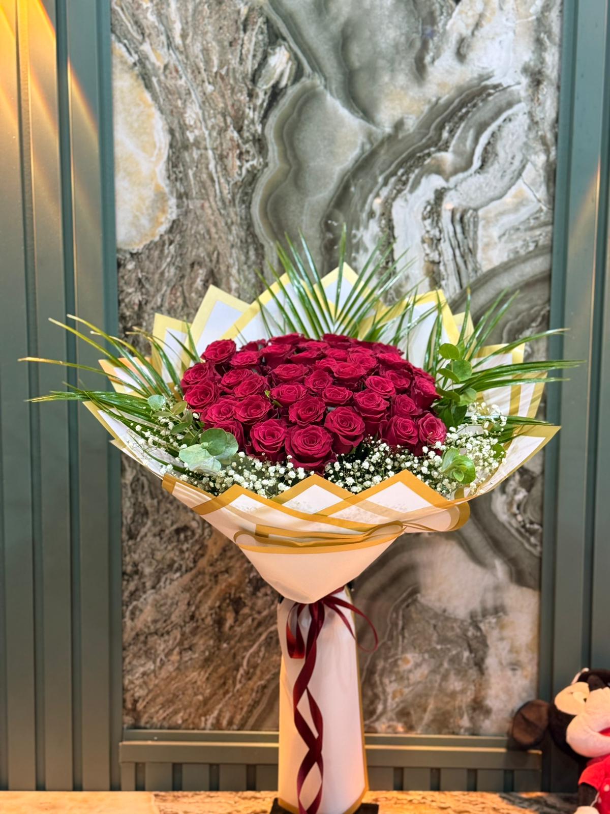 41 Canlı Gül Buketi