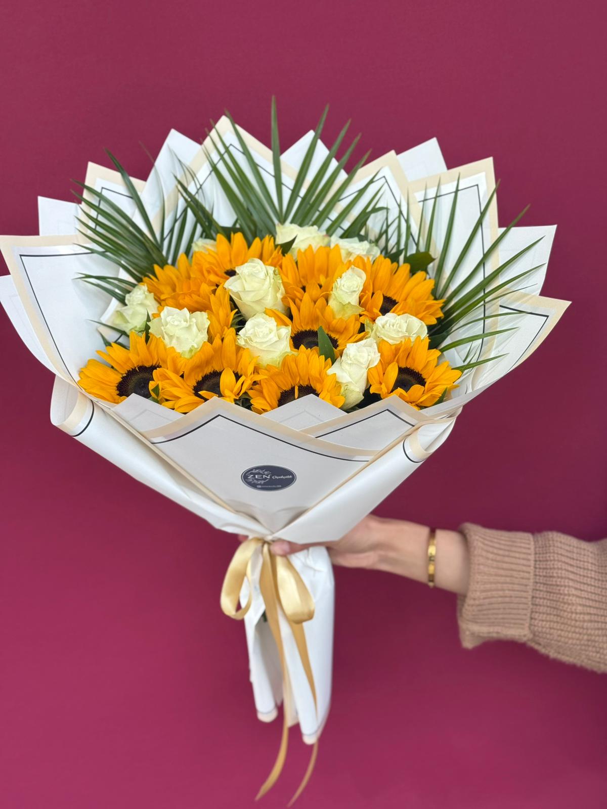 Ayçiçeği ve İthal Gül Buketi