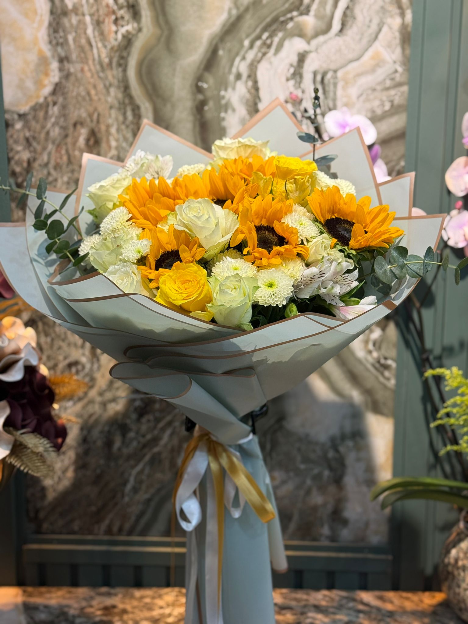 Ayçiçeği ve İthal Gül Buketi