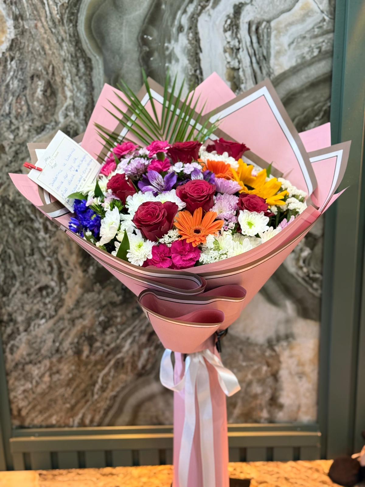 Karışık İthal Canlı Buket