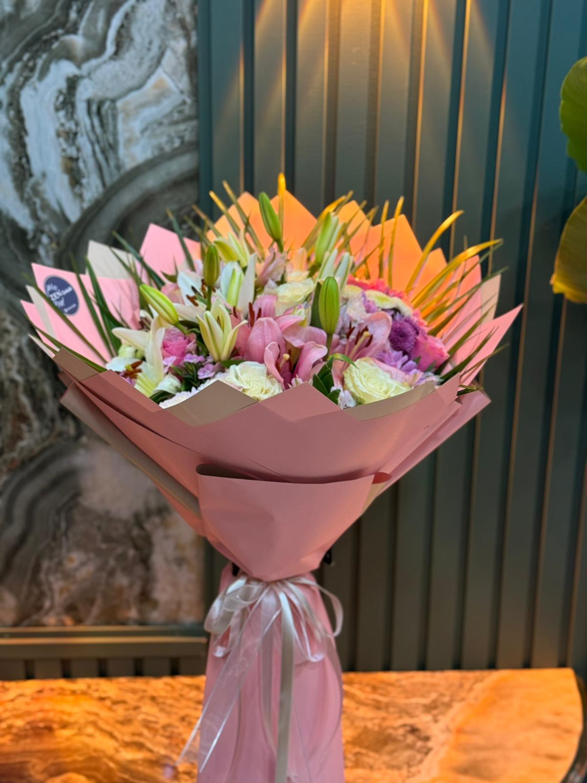 Karışık İthal Canlı Buket