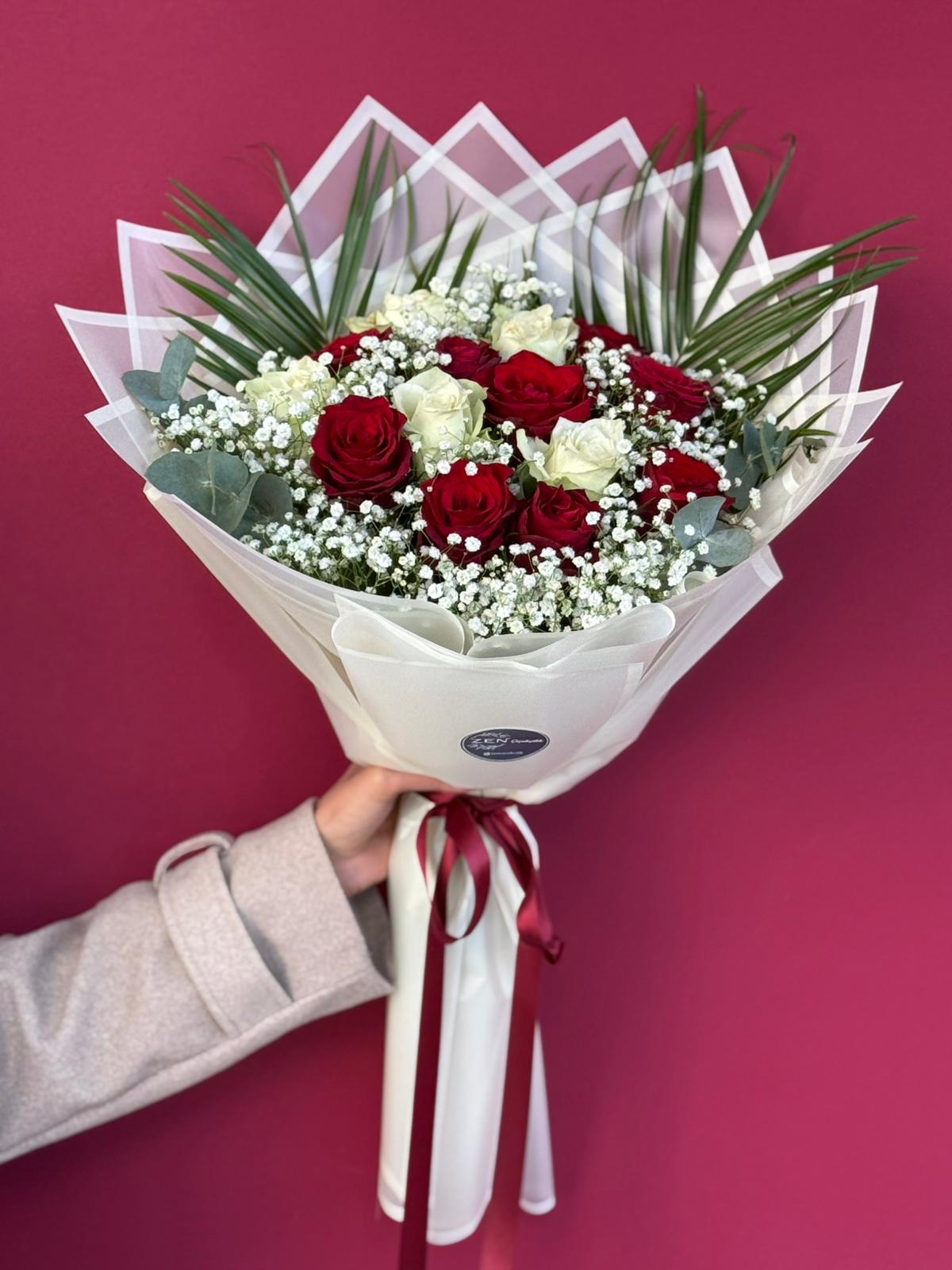 15 Canlı Gül Buketi