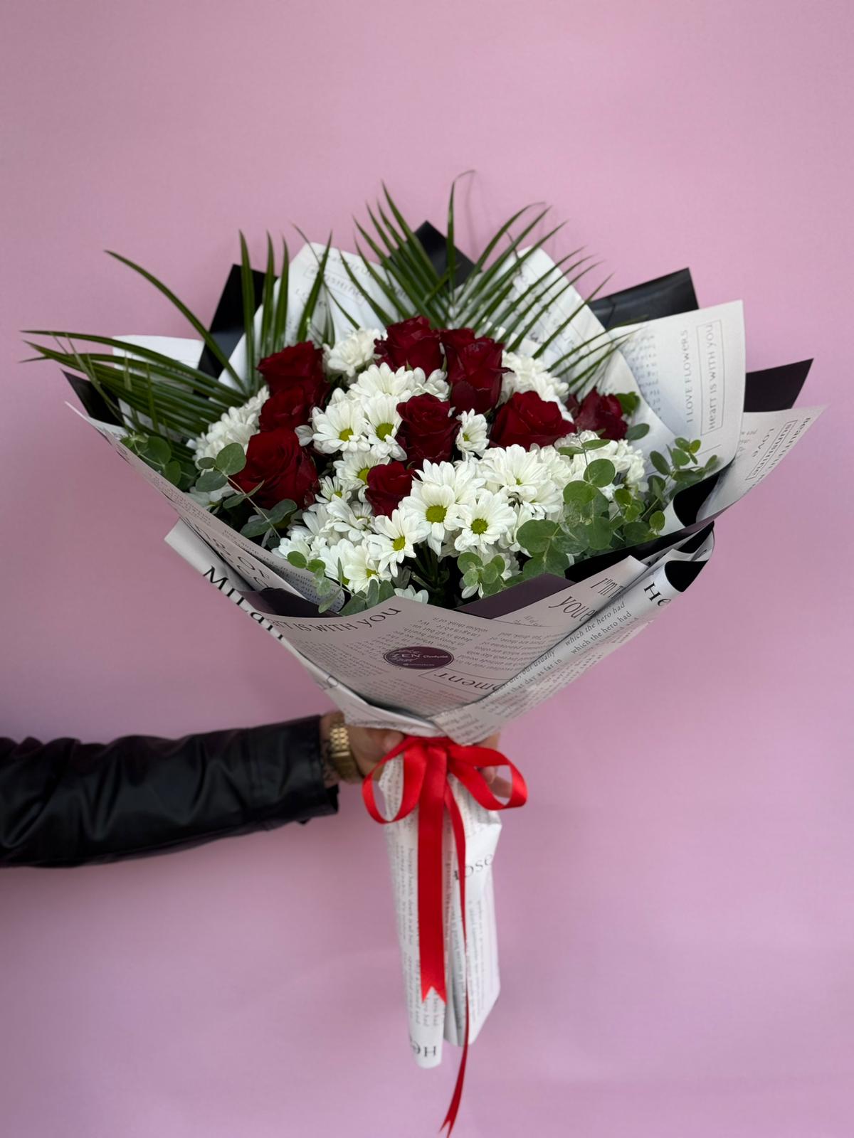 Papatya ve Kırmızı Gül Buketi