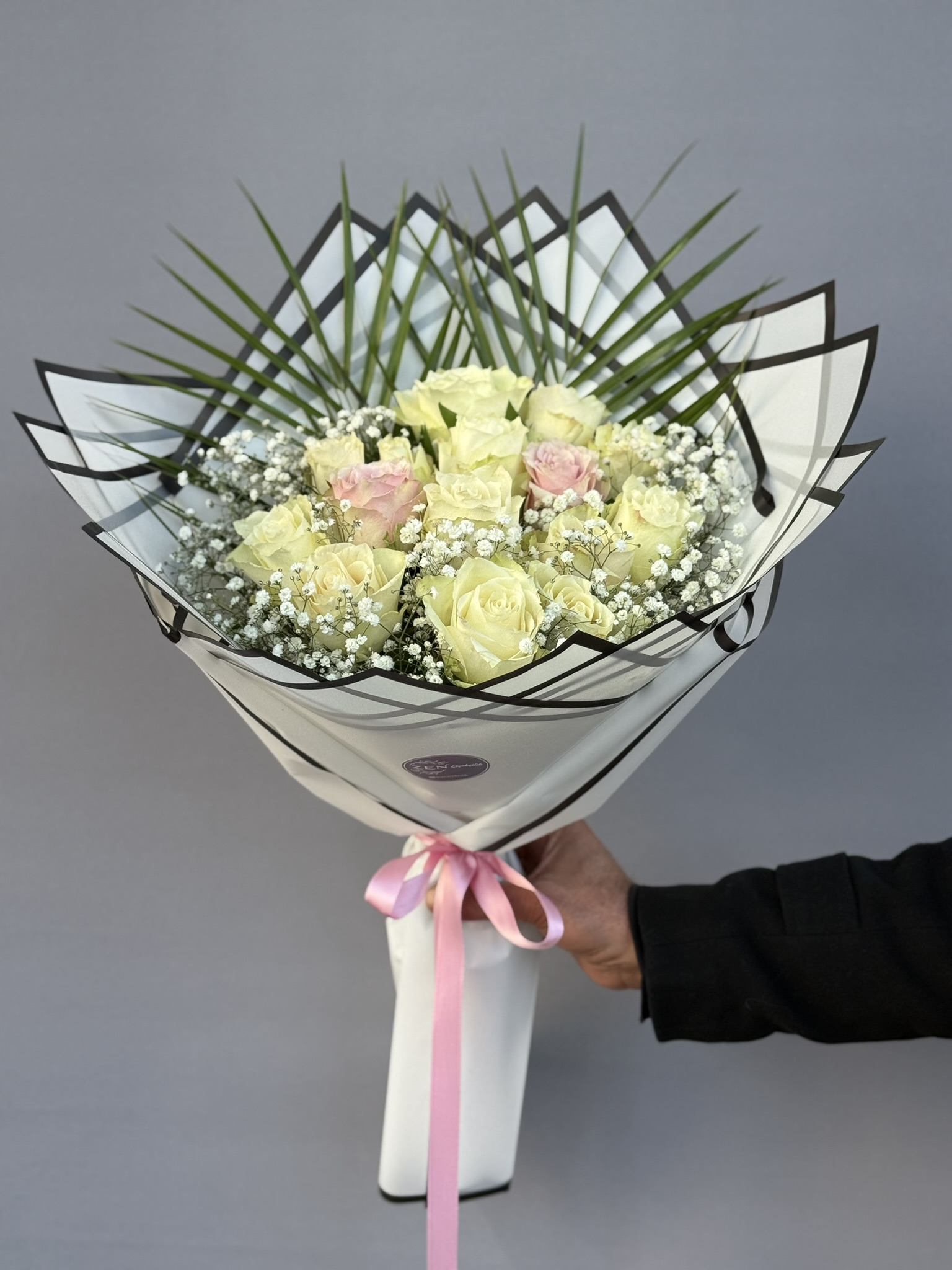 15 Canlı İthal Gül Buketi