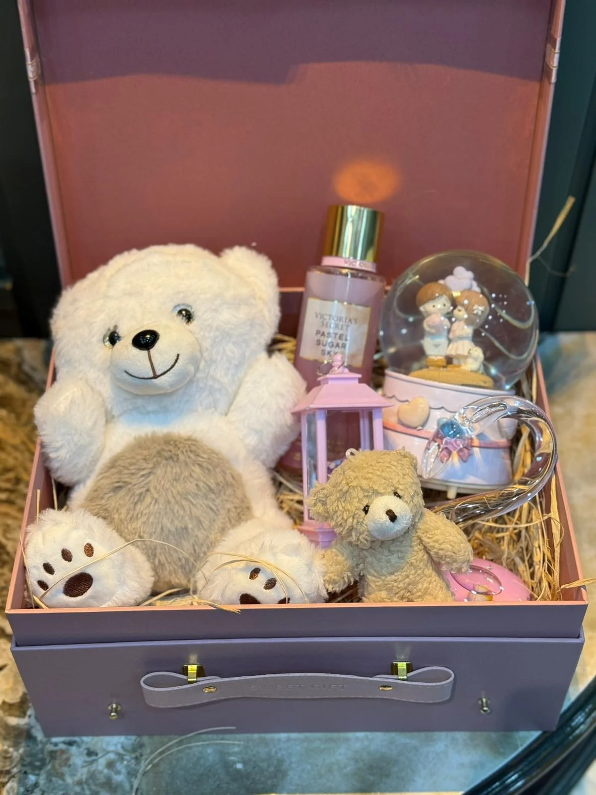 Kutuda Sevgiliye Hediyelik Ürünler