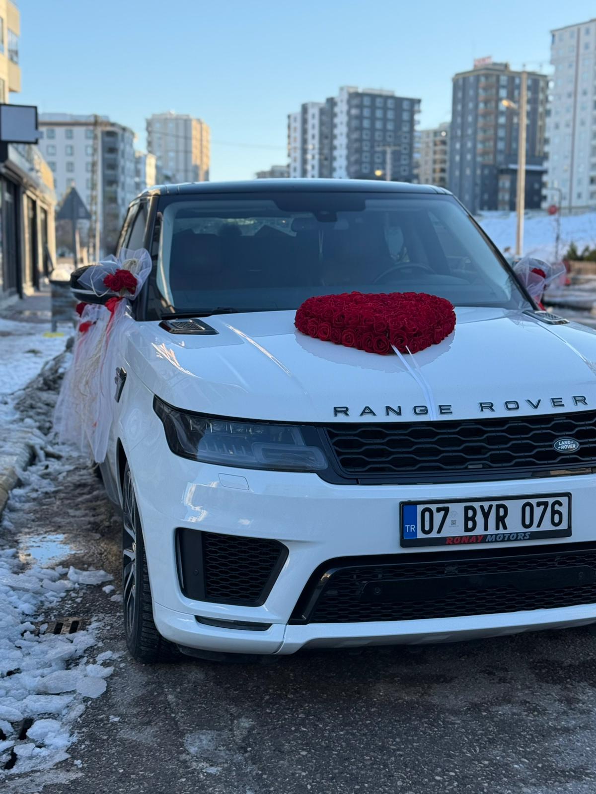 150 Yapay Güllü Araba Süslemesi