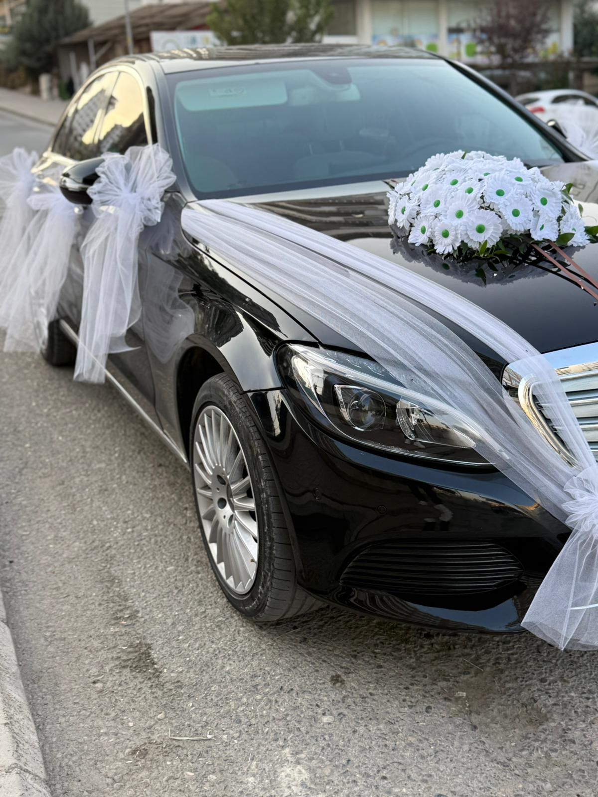 Yapay Çiçekli Araba Süsleme