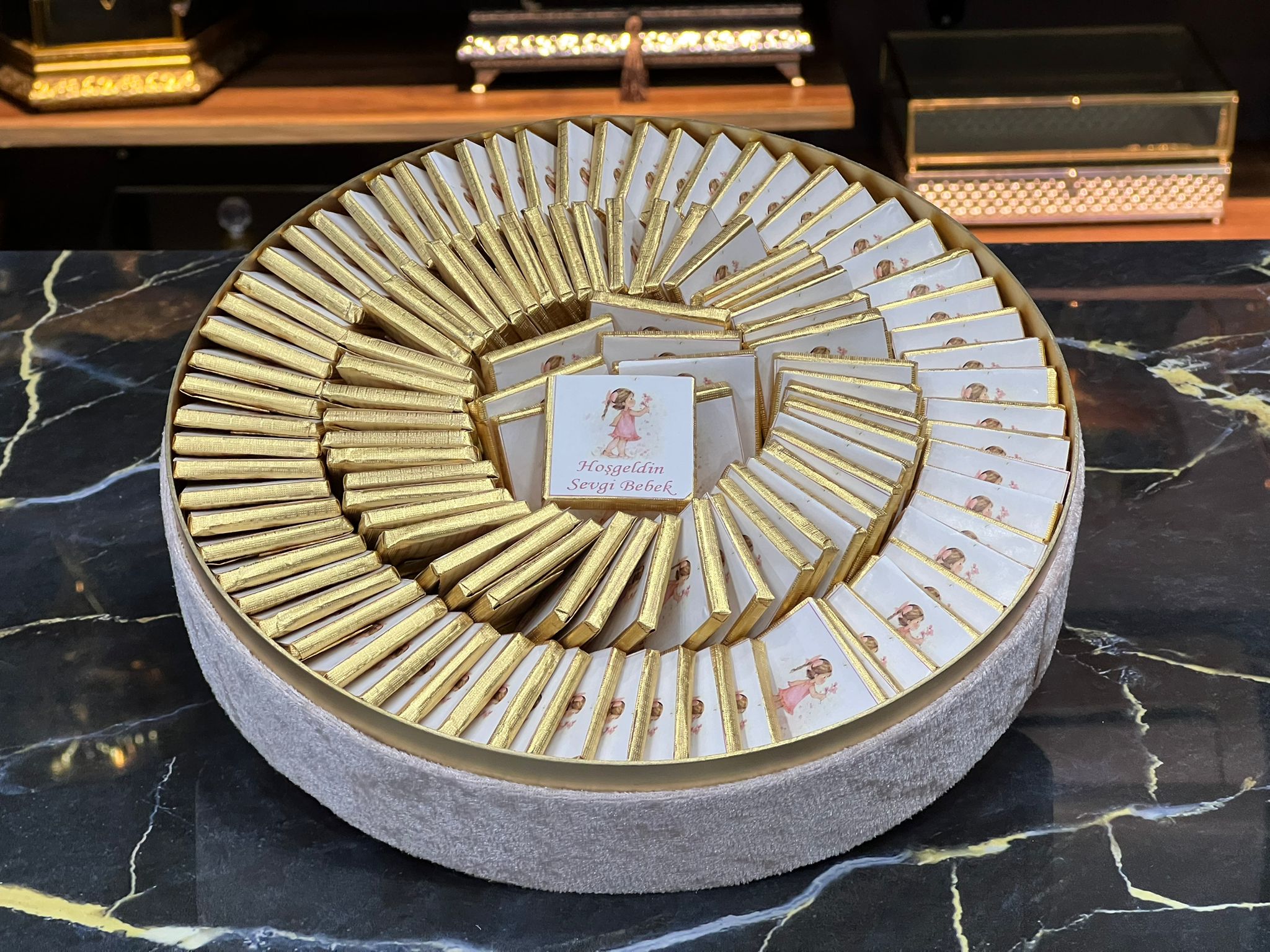 Kız Bebek Çikolata Kutusu